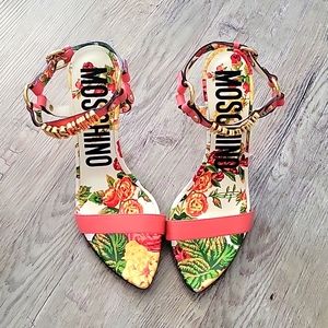 Moschino logo sandals